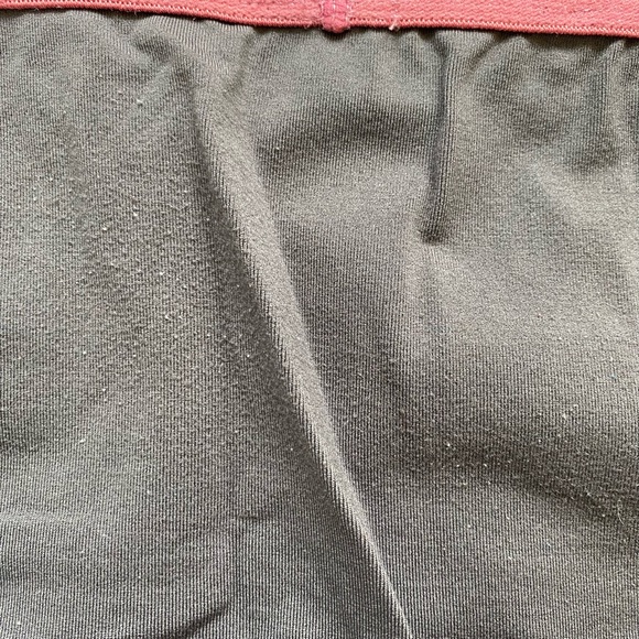 Women’s Gymshark Spandex Pants - Picture 6 of 6